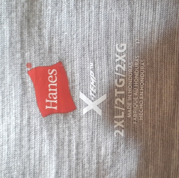 Hanes - Picture 3 of 3